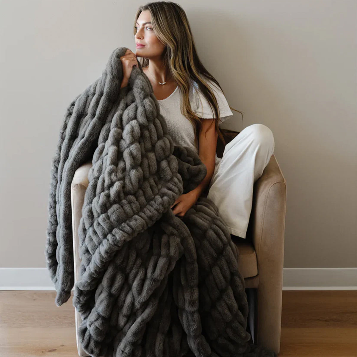 Double Ruched Blanket