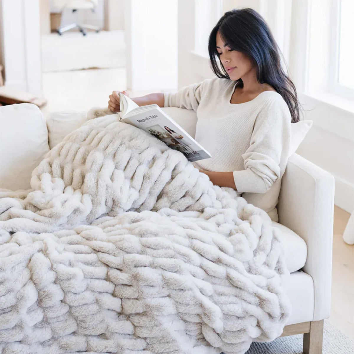 Double Ruched Blanket